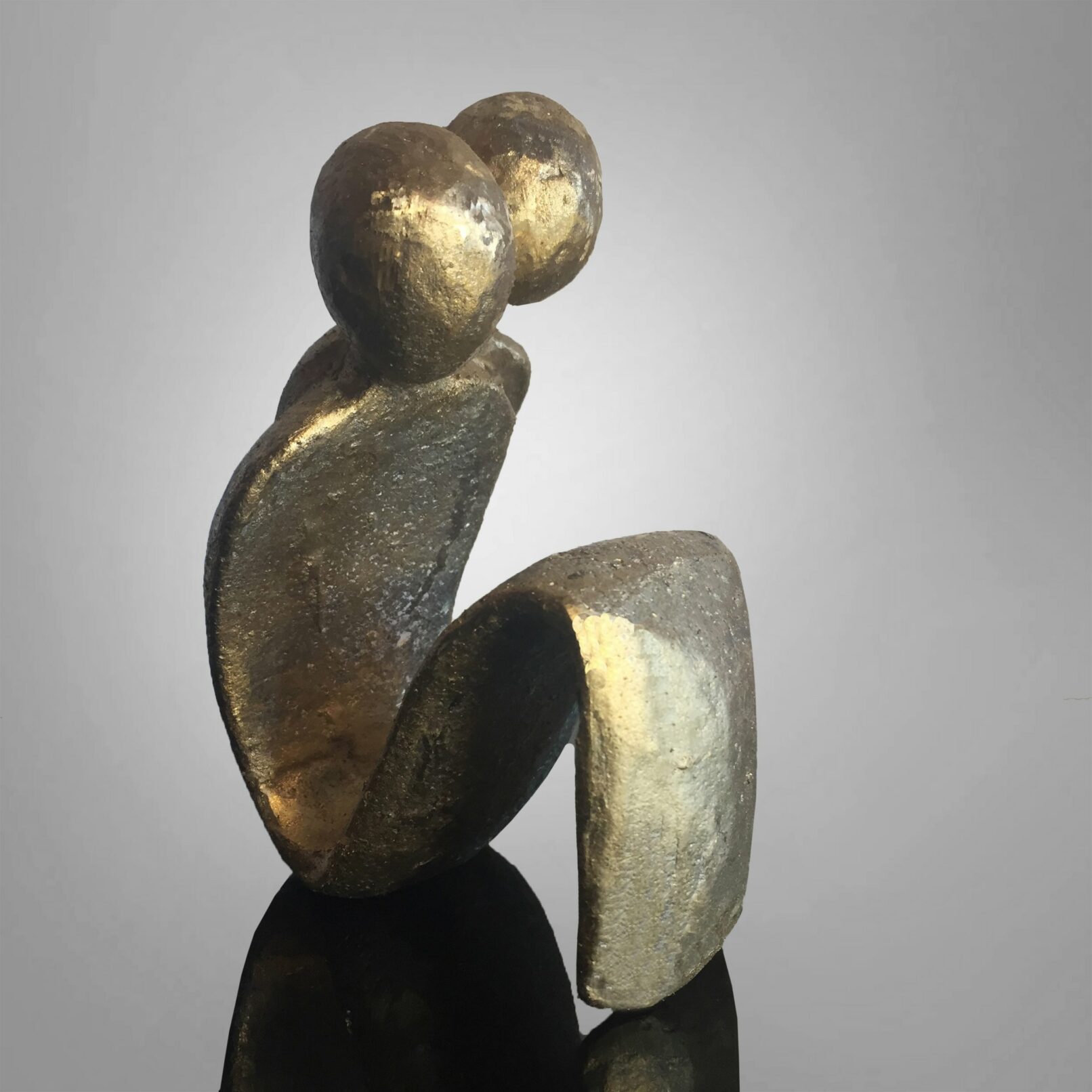 Absolutely Us, sculpture bronze massif doré 11x6x8cm, Liselotte Andersen